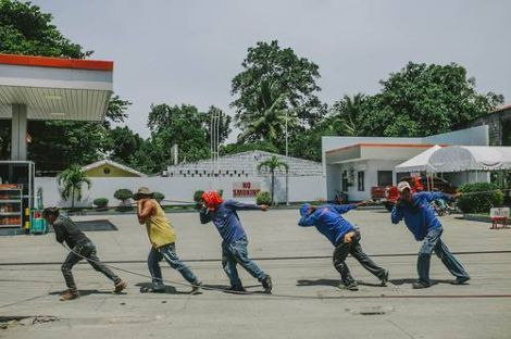 Men Pulling a Rope